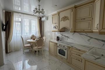 Фото №1: 1-комнатная квартира 40&nbsp;м², 13/16&nbsp;эт. - Краснодар, мкр. Славянский, ул. Заполярная, 37к3