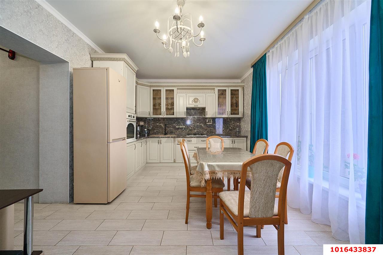Фото №5: Дом 160&nbsp;м² + 5&nbsp;сот., 2&nbsp;эт. - Афипский, ул. Кутузова, 35