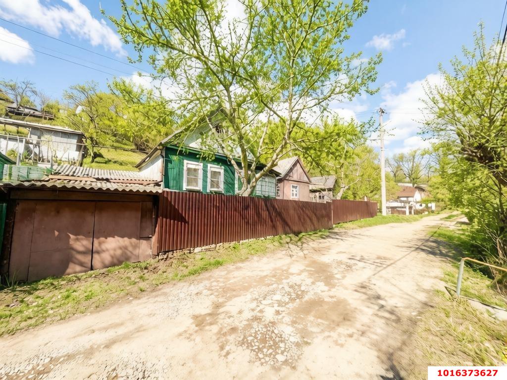 Фото №1: Дом 30&nbsp;м² + 9&nbsp;сот., 1&nbsp;эт. - Горячий Ключ, мкр. Курортная Зона, ул. Щорса, 3