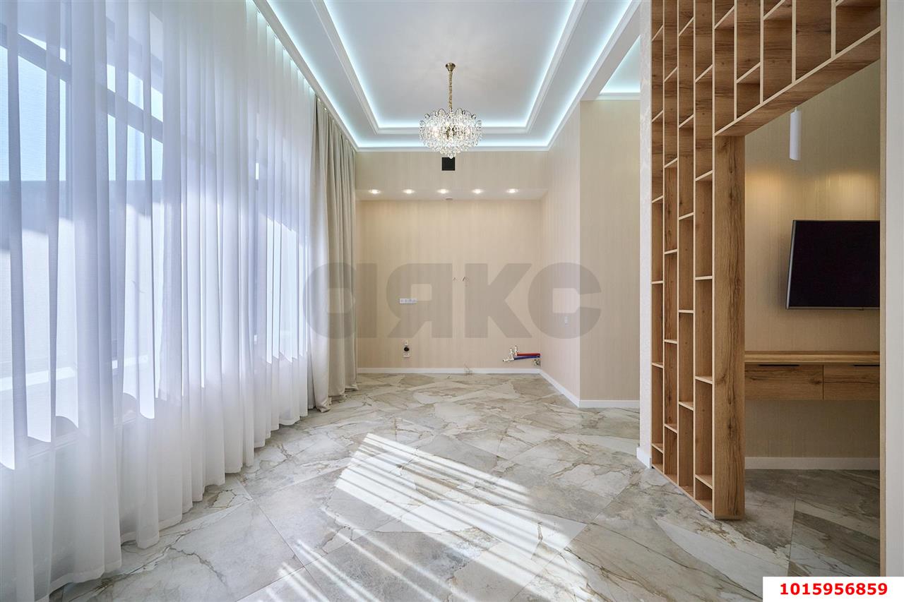 Фото №2: 1-комнатная квартира 45&nbsp;м², 2/24&nbsp;эт. - Краснодар, Карасунский внутригородской округ, Хлопчато-бумажный Комбинат, мкр. жилой комплекс Элегант, ул. Сормовская, 1/3