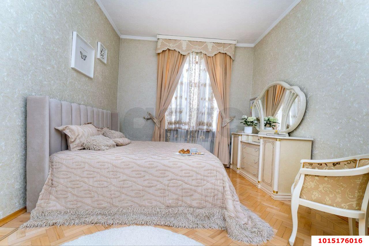 Фото №2: 3-комнатная квартира 99&nbsp;м², 4/4&nbsp;эт. - Краснодар, Центральный внутригородской округ, мкр. Центральный, ул. Орджоникидзе, 69