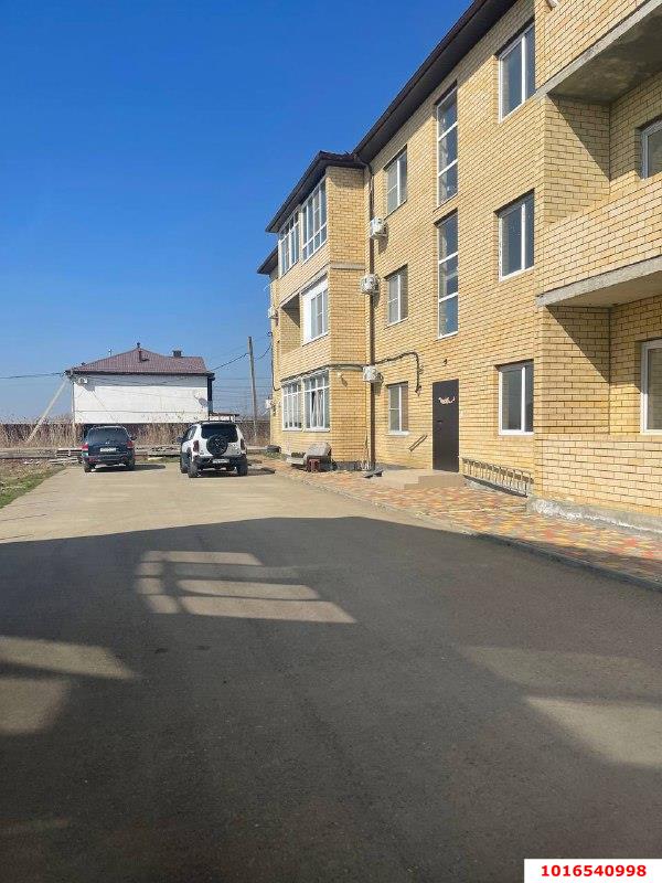 Фото №9: 1-комнатная квартира 38&nbsp;м², 3/3&nbsp;эт. - Хомуты, ул. Сквозная, 1