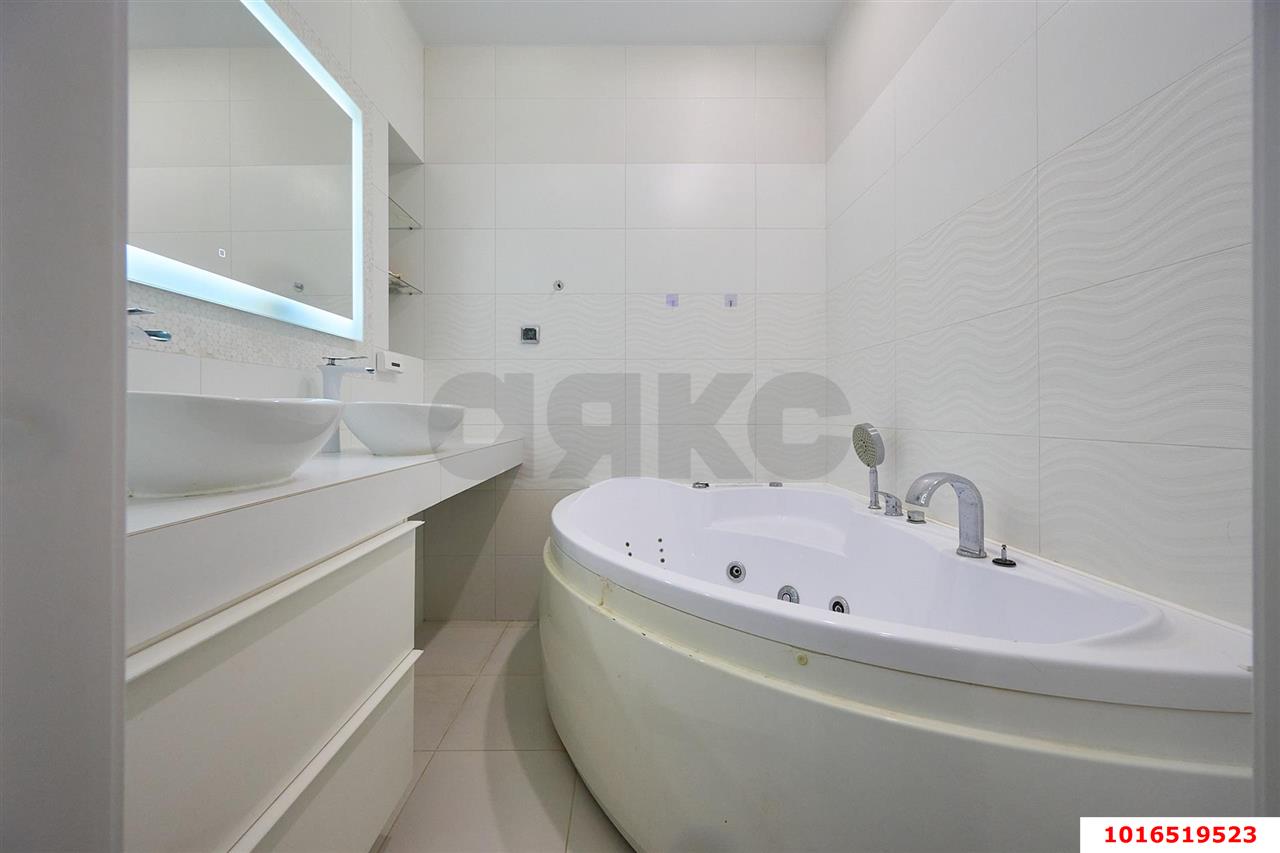 Фото №19: 2-комнатная квартира 80&nbsp;м², 12/18&nbsp;эт. - Краснодар, Карасунский внутригородской округ, Гидростроителей, мкр. ЖК Речной Бриз, ул. Парусная, 10к2