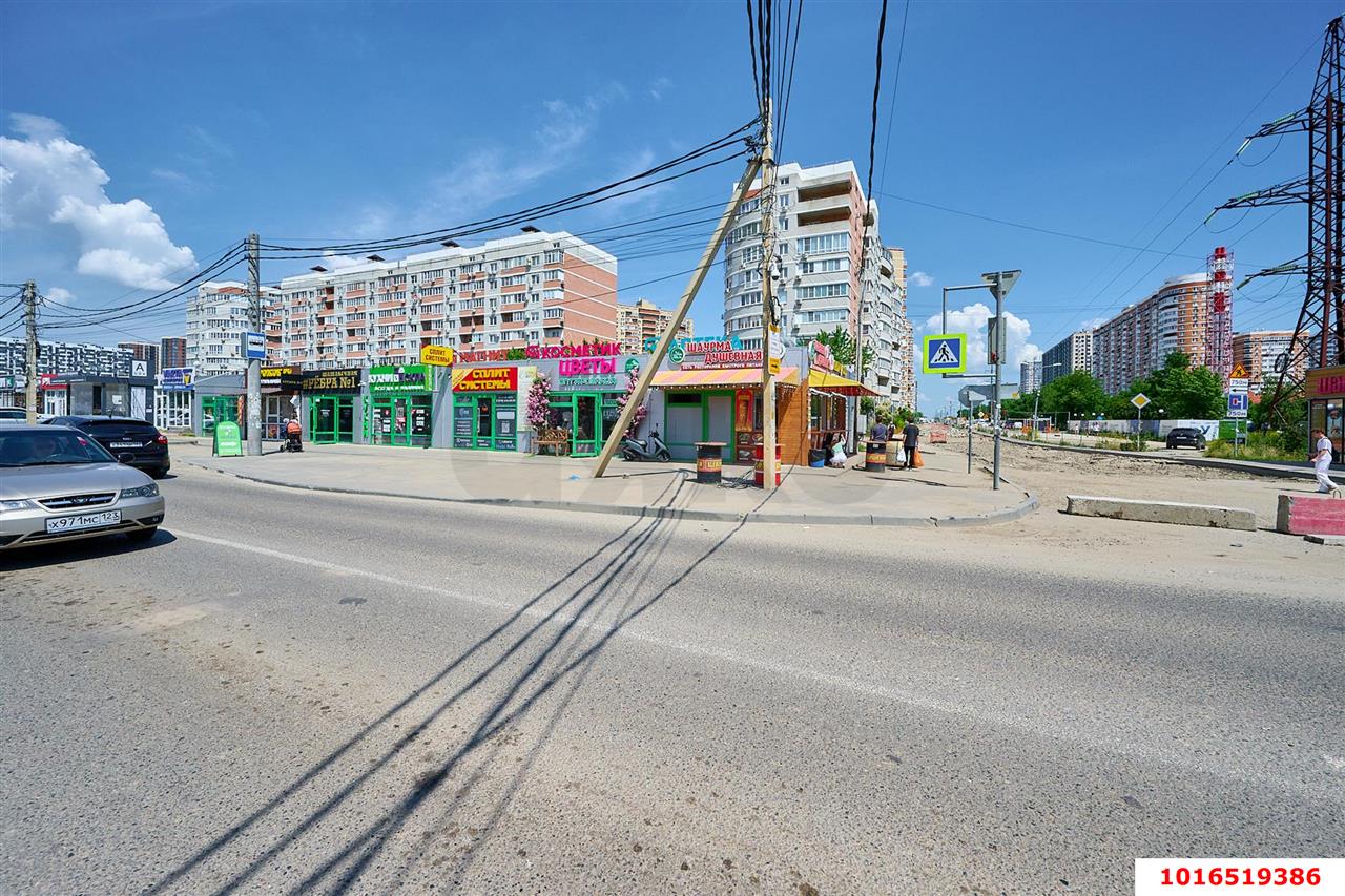 Фото №5: Торговое помещение 400&nbsp;м², 1/1&nbsp;эт. - Краснодар, Прикубанский внутригородской округ, мкр. Россинского, ул. Кирилла Россинского, 45