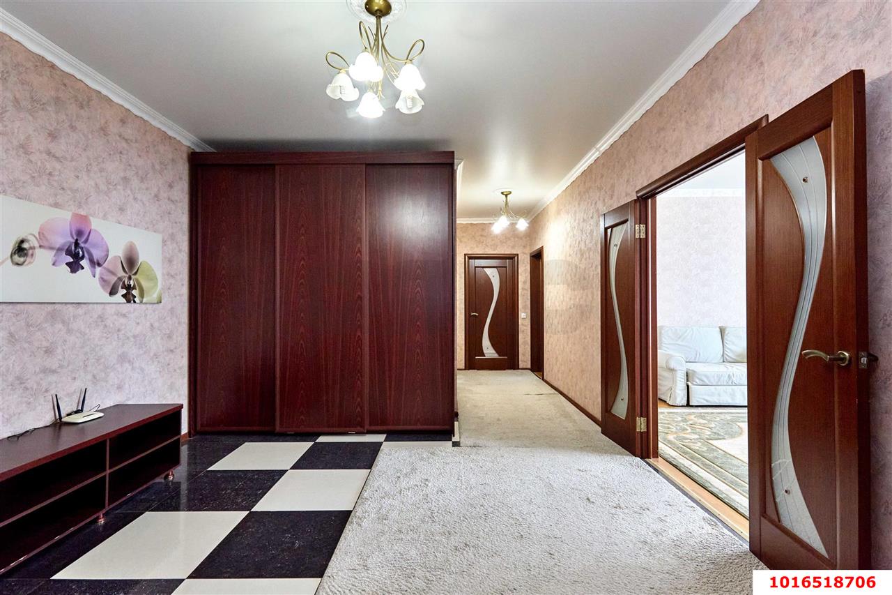 Фото №11: 3-комнатная квартира 130&nbsp;м², 10/15&nbsp;эт. - Краснодар, Западный внутригородской округ, мкр. Кожзавод, ул. Минская, 122/3