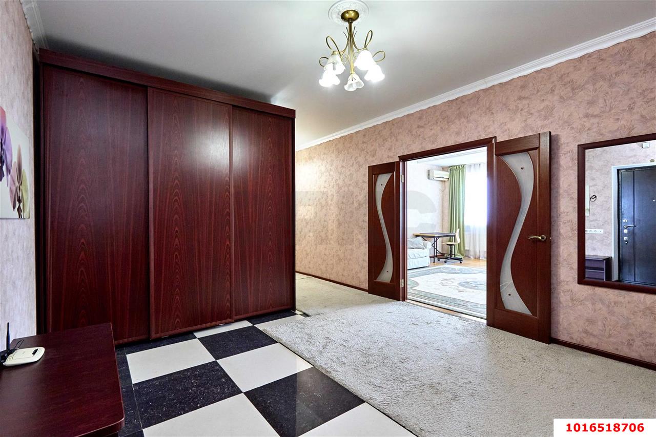 Фото №10: 3-комнатная квартира 130&nbsp;м², 10/15&nbsp;эт. - Краснодар, Западный внутригородской округ, мкр. Кожзавод, ул. Минская, 122/3