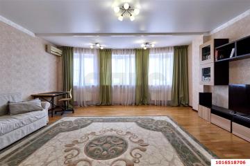 Фото №1: 3-комнатная квартира 121 м², 10/15 эт. - Краснодар, мкр. Кожзавод, ул. Минская, 122/3