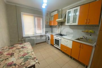 Фото №1: 2-комнатная квартира 52&nbsp;м², 1/9&nbsp;эт. - Геленджик, мкр. Парус, 10