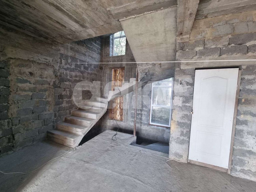 Фото №3: Дом 360&nbsp;м² + 2.83&nbsp;сот., 3&nbsp;эт. - Сочи, Хостинский, мкр. Светлана, ул. Учительская, 18/8