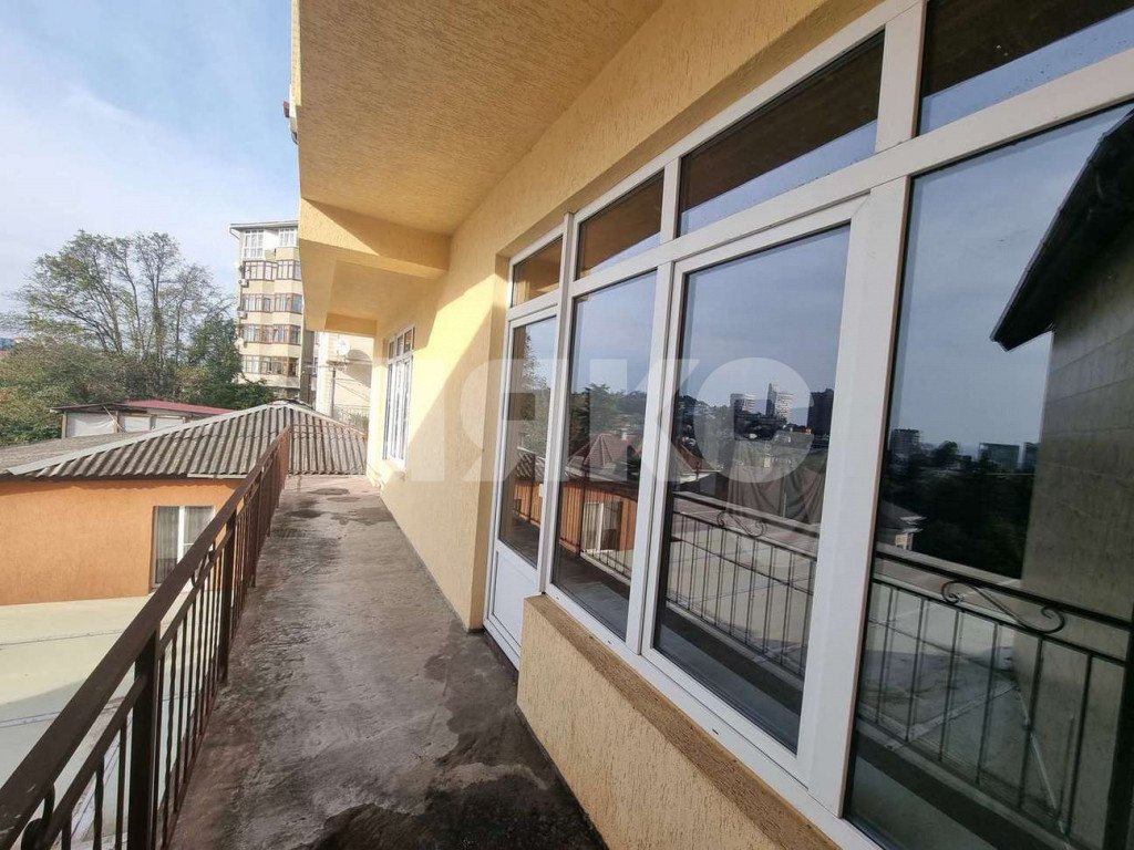 Фото №4: Дом 360&nbsp;м² + 2.83&nbsp;сот., 3&nbsp;эт. - Сочи, Хостинский, мкр. Светлана, ул. Учительская, 18/8