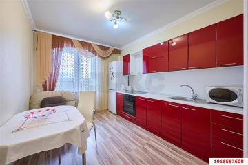 Фото №1: 1-комнатная квартира 37 м², 18/19 эт. - Краснодар, ж/м Пашковский, ул. Бородинская, 150