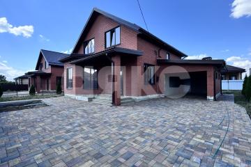 Фото №1: Дом 158&nbsp;м², 2&nbsp;эт. - Кореновск, ул. Тихорецкая