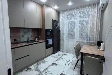 Фото №1: 2-комнатная квартира 51&nbsp;м², 3/18&nbsp;эт. - Краснодар, мкр. 7-й квартал, ул. имени Героя Николая Шевелёва, 17