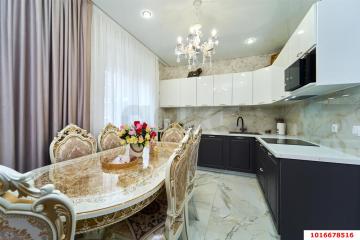 Фото №1: 2-комнатная квартира 59 м², 5/16 эт. - Краснодар, мкр. ЖК Жемчужина, ул. имени Ф.И. Шаляпина, 30/1к2