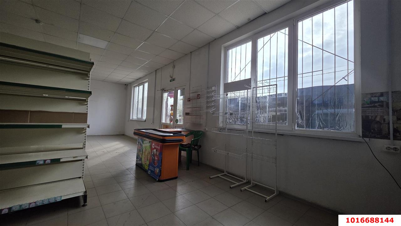 Фото №7: Торговое помещение 128&nbsp;м², 1/2&nbsp;эт. - Орбита, мкр. Прикубанский внутригородской округ, ул. Мичуринская, 216