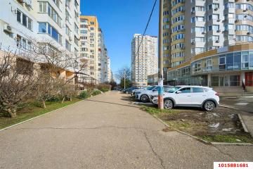 Фото №1: Торговое помещение 225&nbsp;м², 1/12&nbsp;эт. - Краснодар, мкр. Юбилейный, ул. Рождественская набережная, 11
