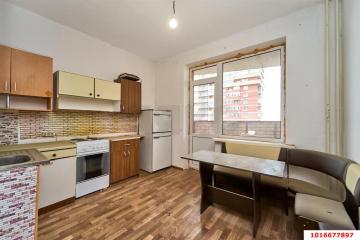 Фото №1: 2-комнатная квартира 64 м², 9/16 эт. - Краснодар, мкр. квартал Народный, пер. Ленинский, 20/1к9