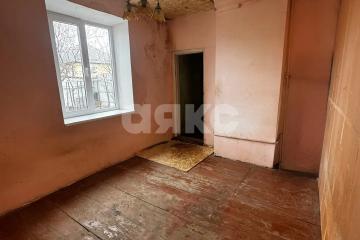 Фото №1: 4-комнатная квартира 39 м², 1/1 эт. - Майкоп, мкр. Центр, ул. Кубанская, 91