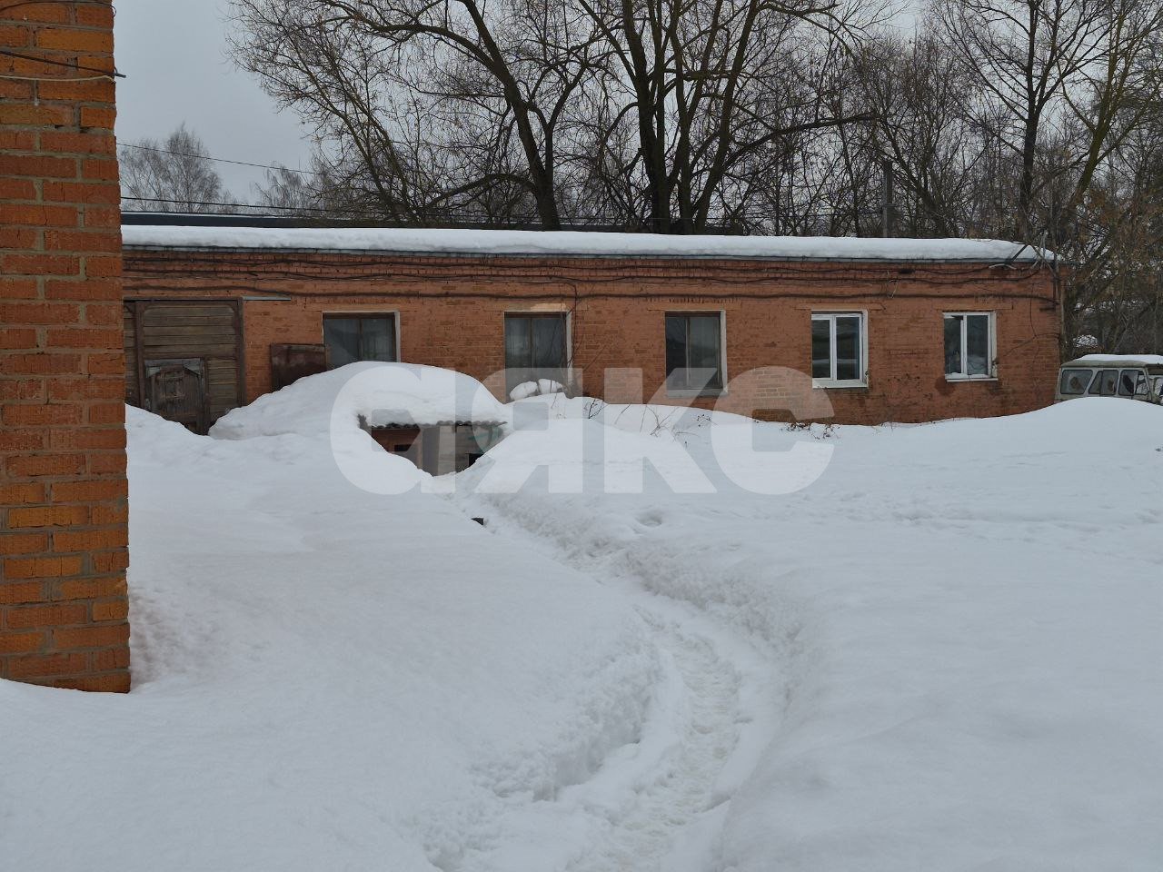 Фото №3: Коммерция 2200&nbsp;м², 1/1&nbsp;эт. - Воскресенск, мкр. Лопатинский, ул. Комсомольская, 10Б