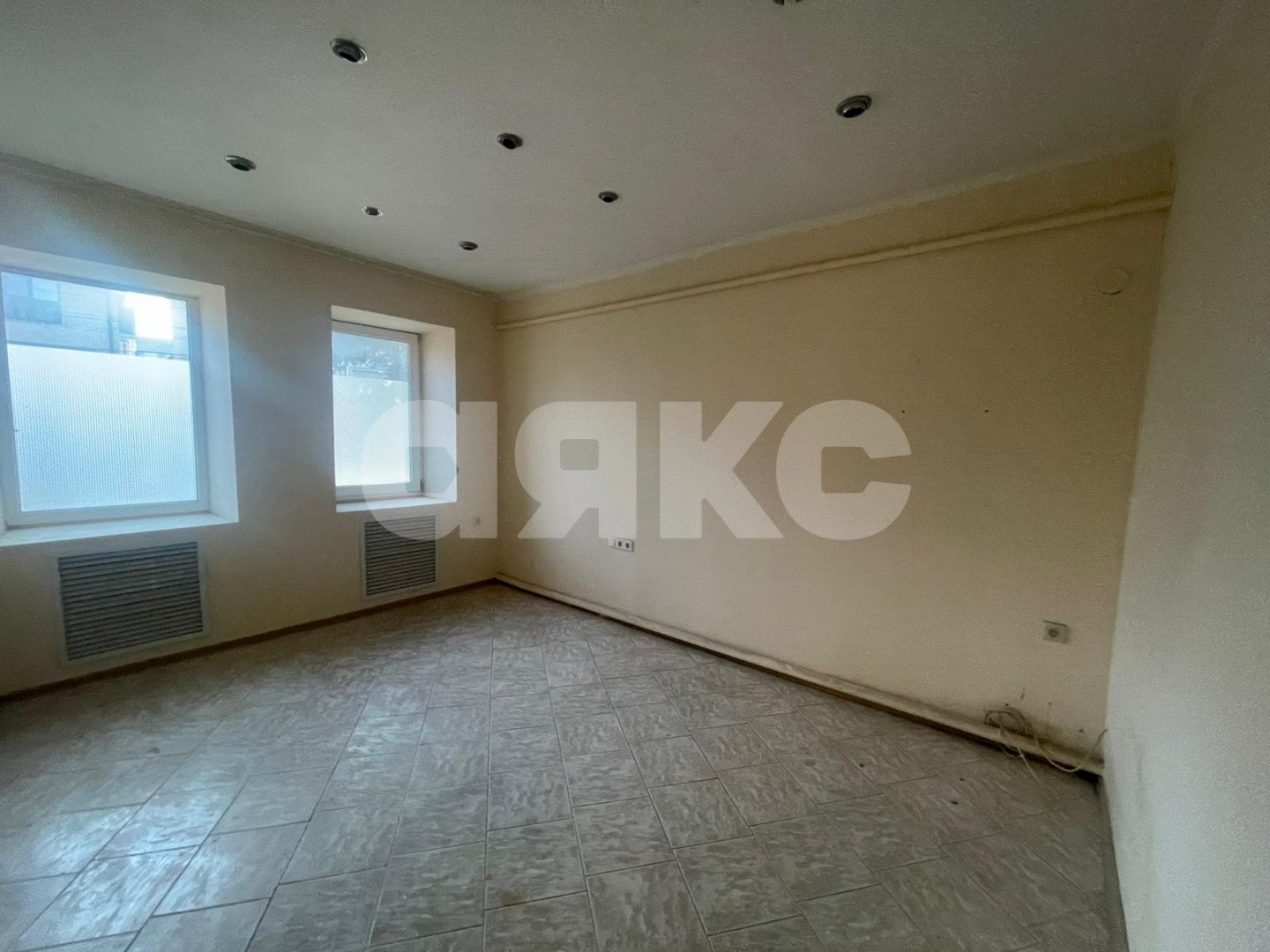 Фото №3: 5+-комнатная квартира 85&nbsp;м², 1/2&nbsp;эт. - Анапа, ул. Красноармейская, 29