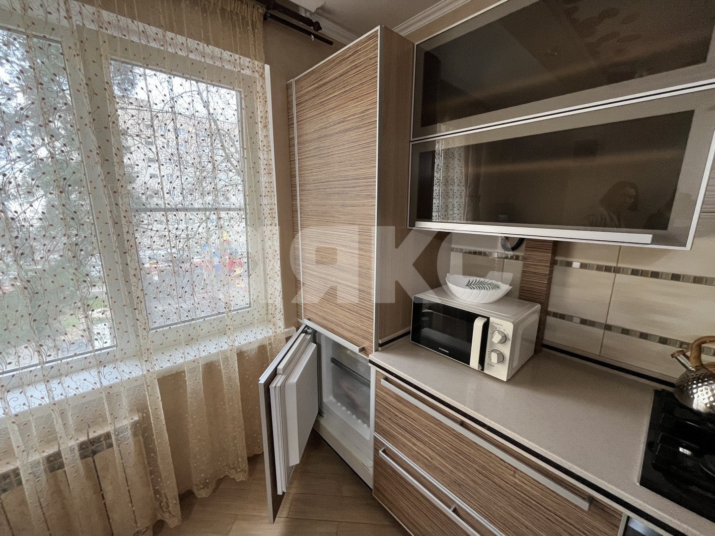 Фото №3: 2-комнатная квартира 50&nbsp;м², 2/9&nbsp;эт. - Геленджик, ул. Ленина