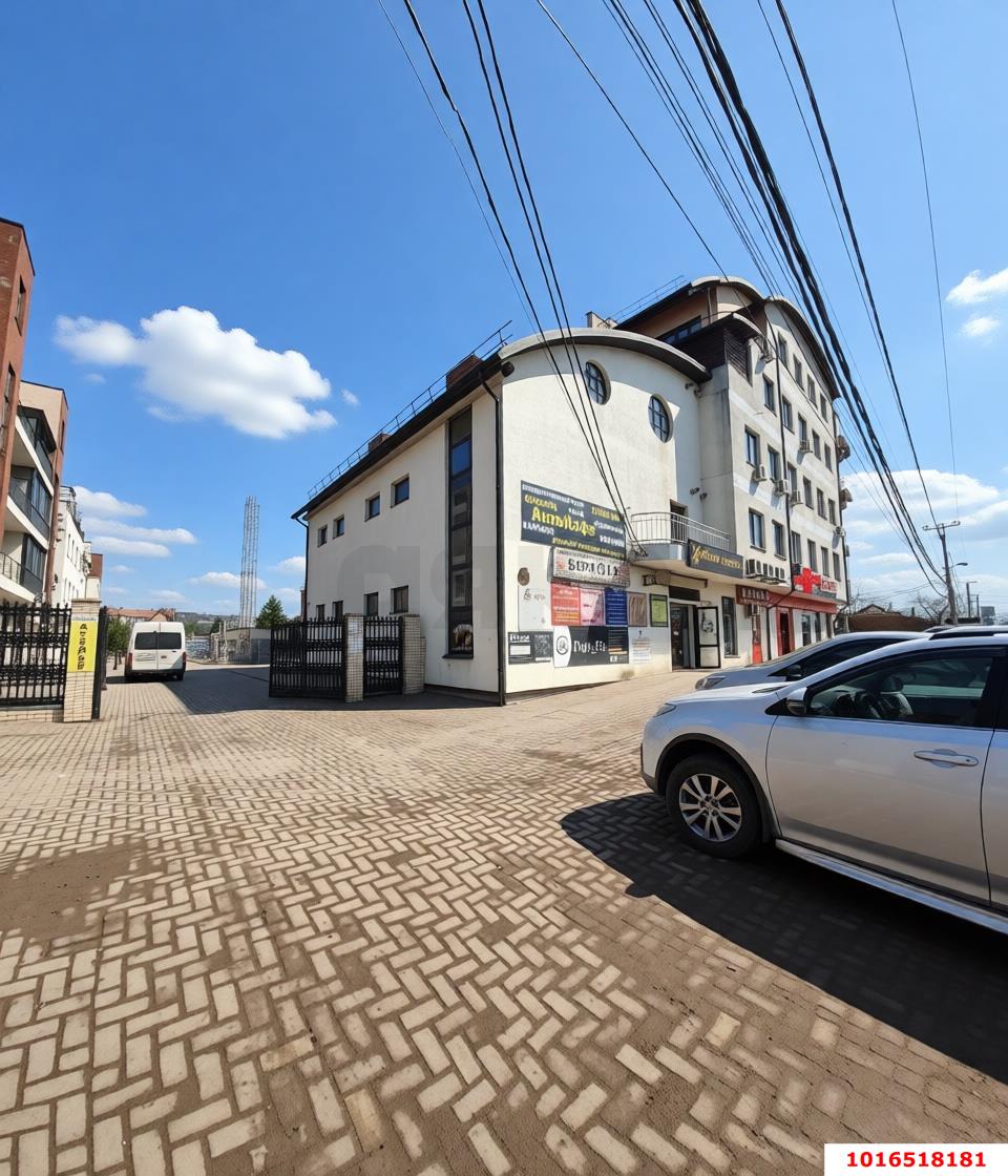 Фото №2: Торговое помещение 1159&nbsp;м², 1/3&nbsp;эт. - Краснодар, Прикубанский внутригородской округ, мкр. Сады Калинина, ул. Средняя, 81/3
