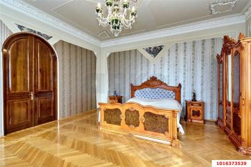 Фото №1: Дом 592&nbsp;м² + 8.66&nbsp;сот., 3&nbsp;эт. - Краснодар, мкр. Центральный внутригородской округ, ул. Крупской, 50