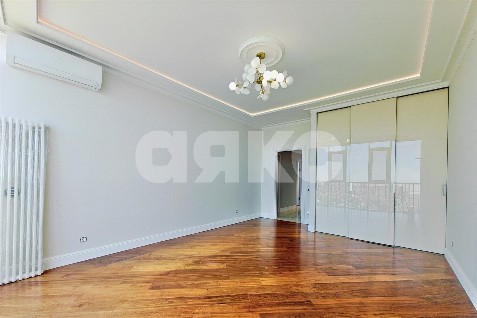 Фото №15: 4-комнатная квартира 220&nbsp;м², 22/23&nbsp;эт. - Краснодар, Западный внутригородской округ, ЖК Адмирал, мкр. Центральный, ул. Кубанская набережная, 39