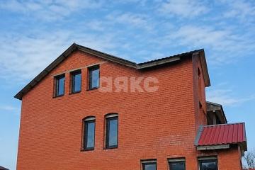 Фото №1: Дом 250 м² + 7.3 сот., 3 эт. - Саратовская, мкр. 13-й квартал, 5