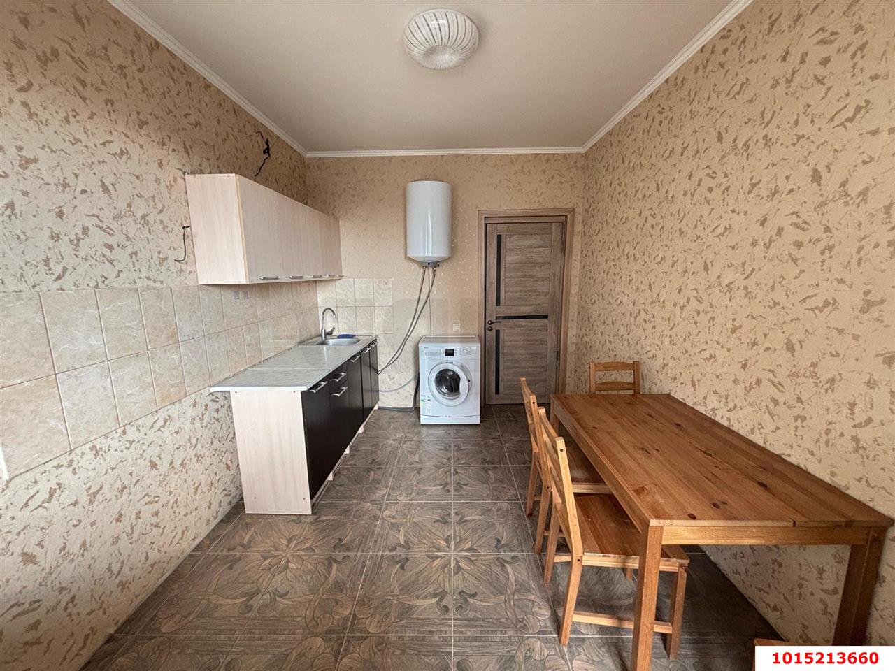 Фото №1: 2-комнатная квартира 63&nbsp;м², 3/6&nbsp;эт. - Краснодар, Прикубанский внутригородской округ, Калинино, мкр. Завод Радиоизмерительных Приборов, ул. Кадетская, 5