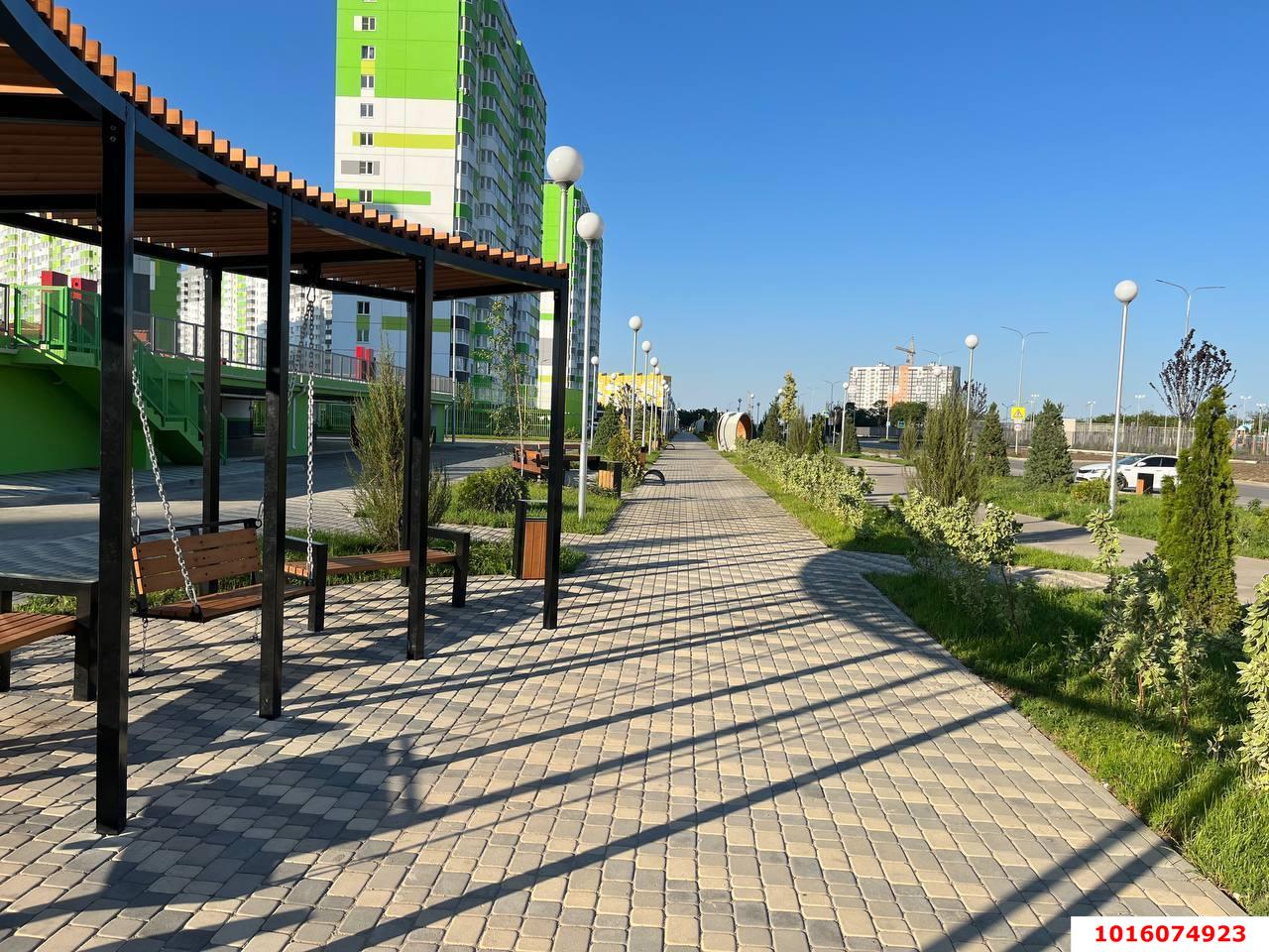Фото №6: Торговое помещение 18&nbsp;м², 16&nbsp;эт. - Краснодар, Прикубанский внутригородской округ, Восточный, мкр. жилой комплекс Квартал № 6, ул. имени Героя Советского Союза Николая Воробьёва, 17