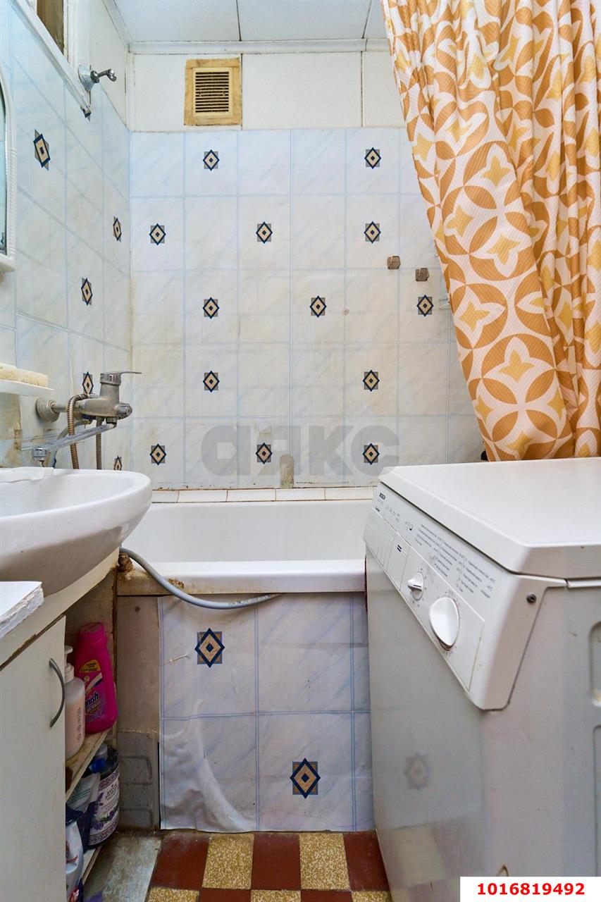 Фото №14: 4-комнатная квартира 86&nbsp;м², 3/5&nbsp;эт. - Краснодар, Карасунский внутригородской округ, мкр. Черёмушки, ул. Ставропольская, 175