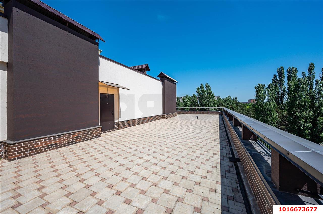 Фото №7: 2-комнатная квартира 195&nbsp;м², 3/4&nbsp;эт. - Краснодар, Западный внутригородской округ, Горогороды, мкр. Центральный, ул. Береговая, 10/3