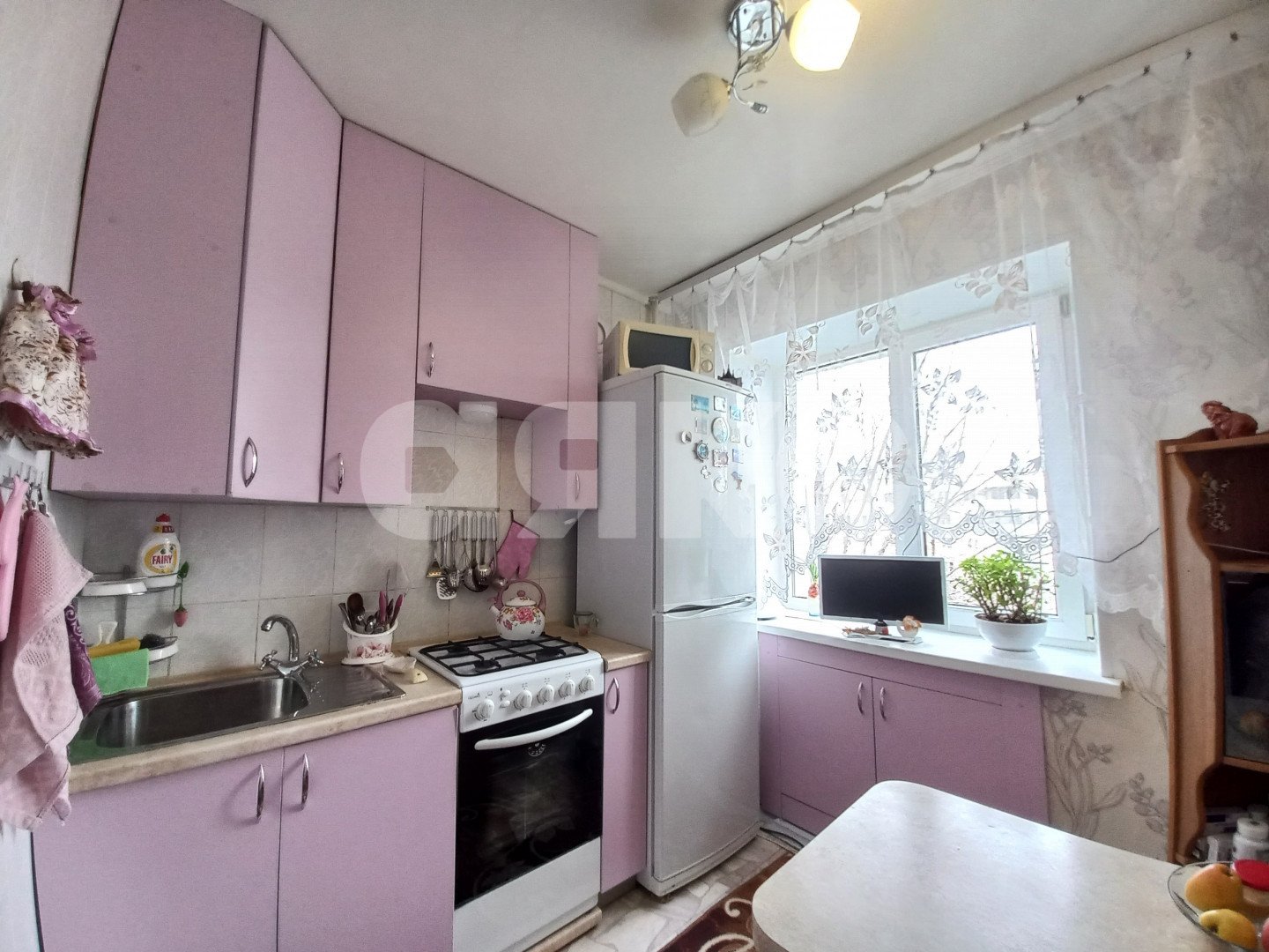 Фото №1: 2-комнатная квартира 44&nbsp;м², 3/5&nbsp;эт. - Волгоград, р. Краснооктябрьский, ул. Маршала Ерёменко, 15