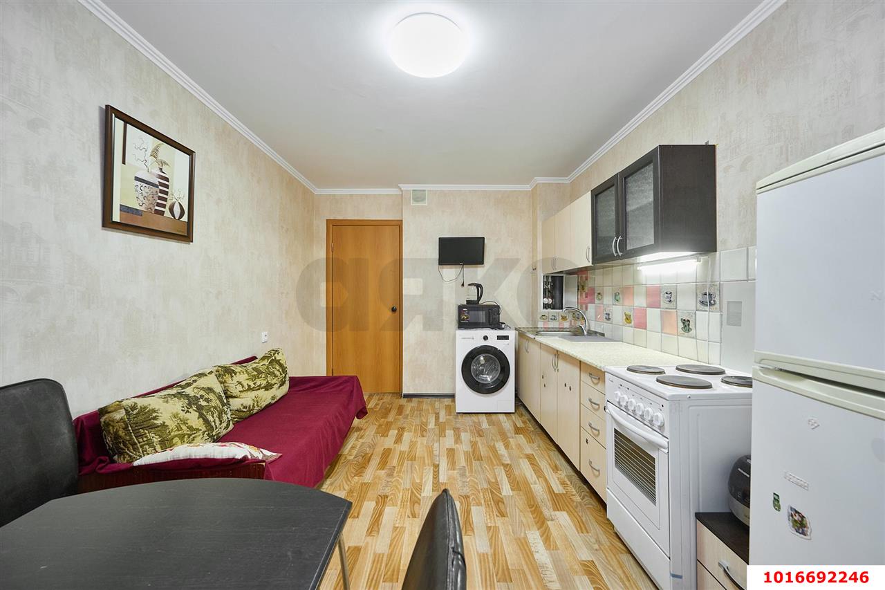 Фото №3: 2-комнатная квартира 60&nbsp;м², 2/16&nbsp;эт. - Краснодар, Карасунский внутригородской округ, ж/м Пашковский, ул. Фадеева, 425/1