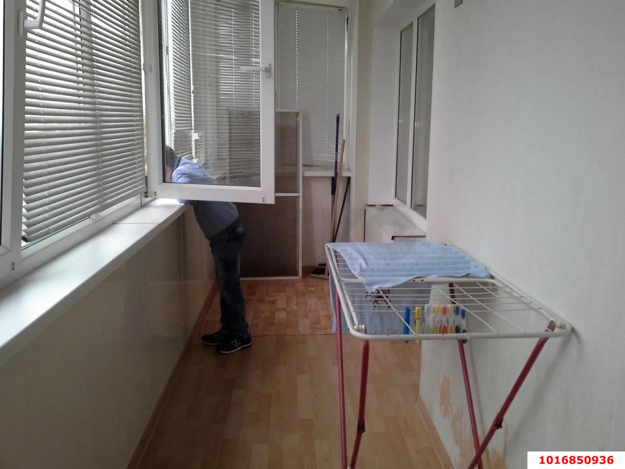 Фото №9: 2-комнатная квартира 74&nbsp;м², 5/10&nbsp;эт. - Новороссийск, Южный, мкр. 14-й, ул. Молодёжная, 4А
