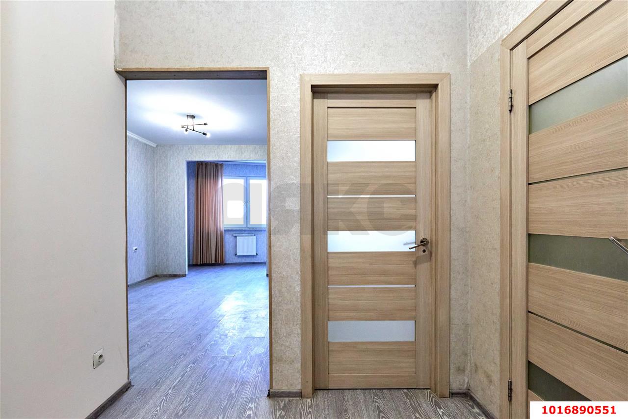 Фото №9: 1-комнатная квартира 42&nbsp;м², 7/10&nbsp;эт. - Краснодар, Прикубанский внутригородской округ, Россинского, мкр. жилой комплекс Инсити-Парк, ул. Командорская, 1к1