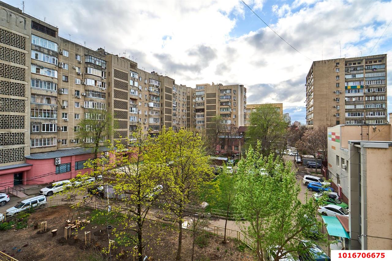 Фото №6: 2-комнатная квартира 55&nbsp;м², 2/9&nbsp;эт. - Краснодар, Западный внутригородской округ, мкр. Центральный, ул. Красная, 33