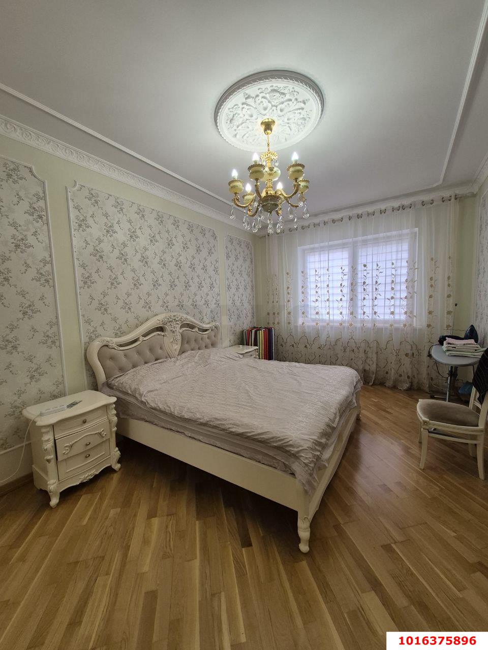 Фото №2: 2-комнатная квартира 75&nbsp;м², 15/19&nbsp;эт. - Краснодар, Западный внутригородской округ, ЖК Октябрьский, мкр. Центральный, ул. Октябрьская, 181/2