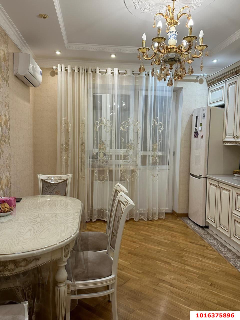 Фото №3: 2-комнатная квартира 75&nbsp;м², 15/19&nbsp;эт. - Краснодар, Западный внутригородской округ, ЖК Октябрьский, мкр. Центральный, ул. Октябрьская, 181/2