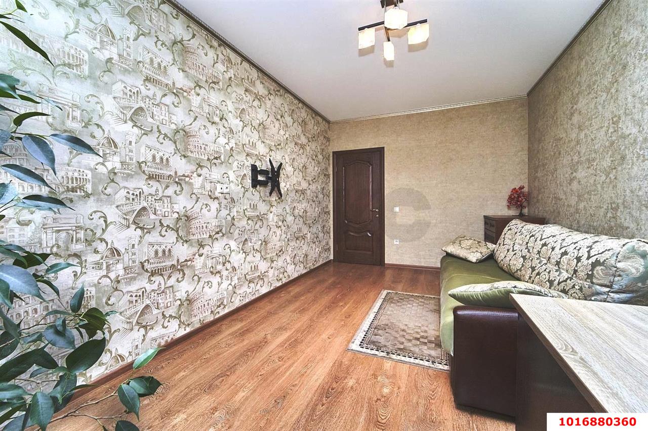 Фото №6: 3-комнатная квартира 91&nbsp;м², 3/24&nbsp;эт. - Краснодар, Центральный внутригородской округ, мкр. Черёмушки, ул. Кубанская, 52