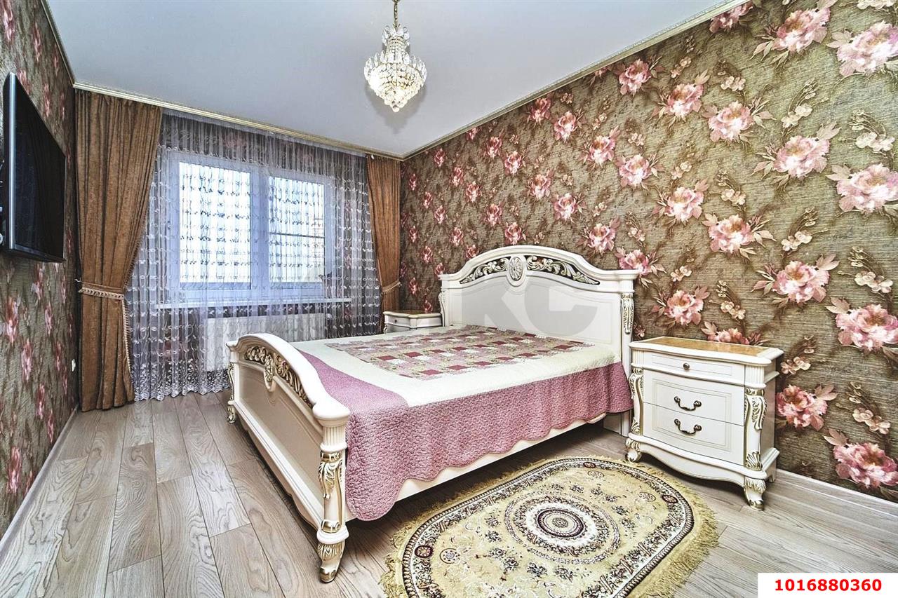 Фото №4: 3-комнатная квартира 91&nbsp;м², 3/24&nbsp;эт. - Краснодар, Центральный внутригородской округ, мкр. Черёмушки, ул. Кубанская, 52