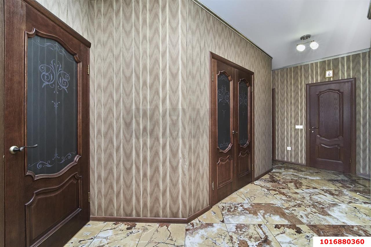 Фото №10: 3-комнатная квартира 91&nbsp;м², 3/24&nbsp;эт. - Краснодар, Центральный внутригородской округ, мкр. Черёмушки, ул. Кубанская, 52