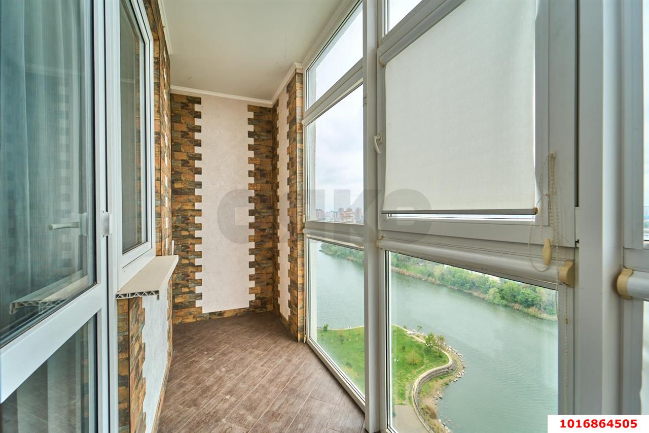 Фото №10: 1-комнатная квартира 60&nbsp;м², 17/22&nbsp;эт. - Краснодар, Карасунский внутригородской округ, мкр. Черёмушки, ул. Селезнёва, 88/1