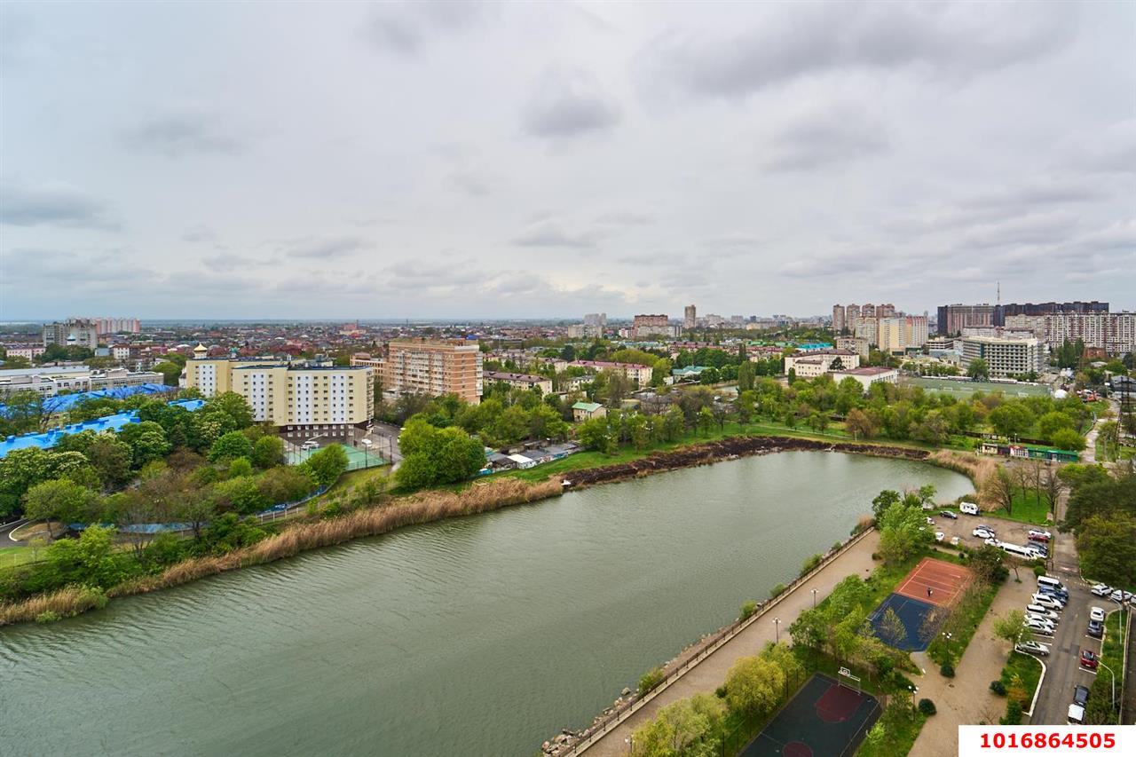 Фото №12: 1-комнатная квартира 60&nbsp;м², 17/22&nbsp;эт. - Краснодар, Карасунский внутригородской округ, мкр. Черёмушки, ул. Селезнёва, 88/1