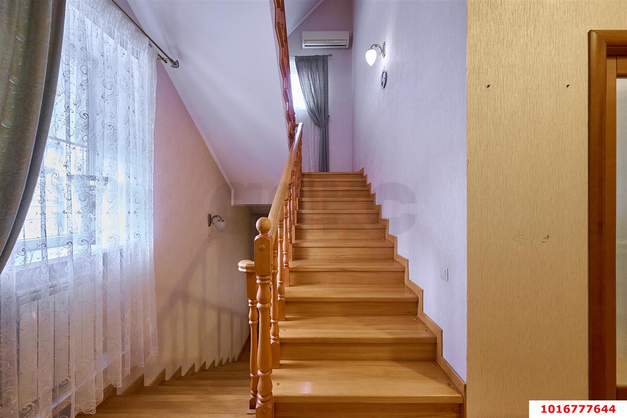 Фото №26: Дом 373&nbsp;м² + 7.5&nbsp;сот., 3&nbsp;эт. - Краснодар, Прикубанский внутригородской округ, мкр. Фестивальный, ул. Геленджикская, 12