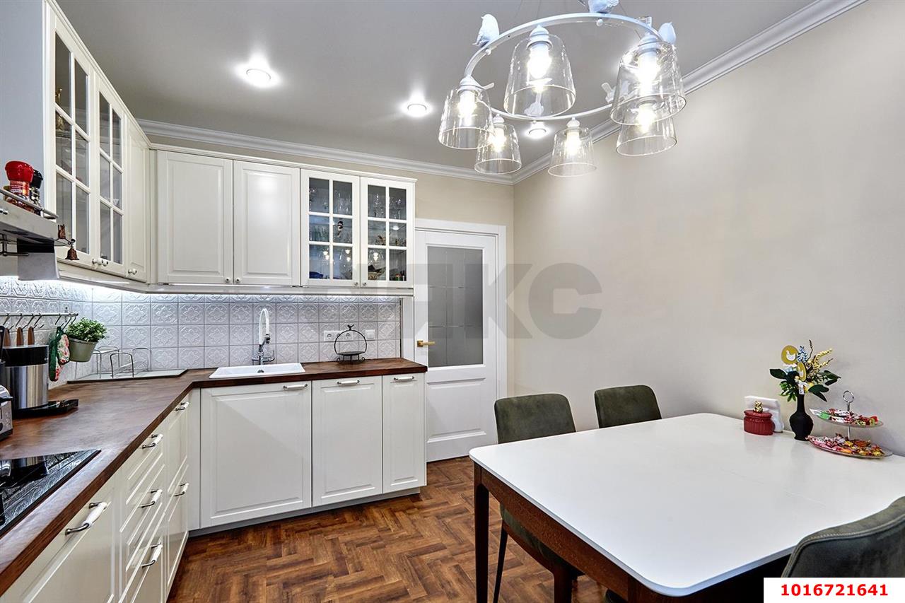 Фото №10: 2-комнатная квартира 65&nbsp;м², 3/20&nbsp;эт. - Краснодар, Прикубанский внутригородской округ, Краевая Клиническая Больница, мкр. жилой комплекс Спорт-Сити, ул. Домбайская, 10/1к2