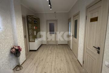 Фото №1: Коммерция 61&nbsp;м², 1/14&nbsp;эт. - Майкоп, мкр. Центр, ул. Советская