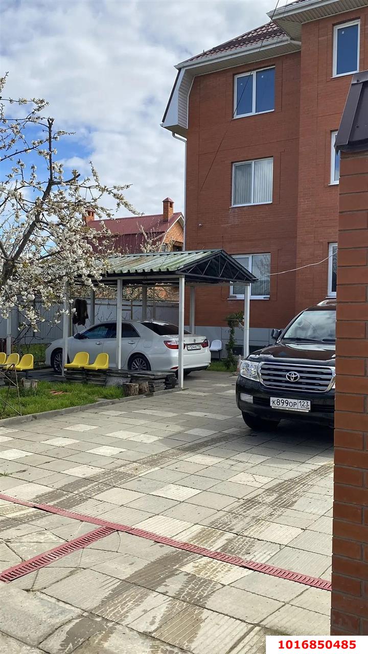 Фото №2: Дом 728&nbsp;м² + 5.86&nbsp;сот., 4&nbsp;эт. - Знаменский, Карасунский внутригородской округ, мкр. СТ Рассвет, ул. Малиновая, 95