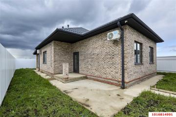 Фото №1: Дом 90&nbsp;м², 1&nbsp;эт. - Краснодар, мкр. жилой комплекс Дания, ул. Ютландская